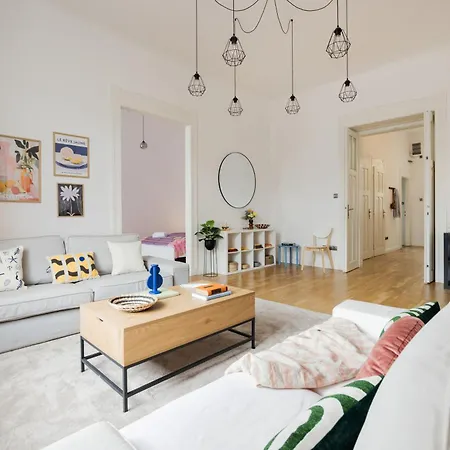 Pastel Dream 3br Gem Artful Spacious Lejlighed