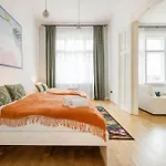 Pastel Dream 3br Gem Artful Spacious Appartement