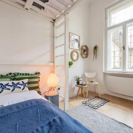Pastel Dream 3br Gem Artful Spacious Apartament *