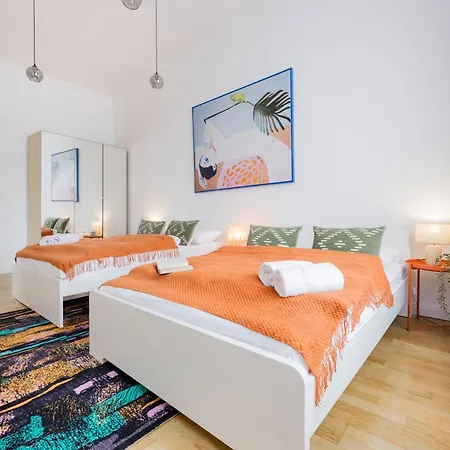 Pastel Dream 3br Gem Artful Spacious Apartament Budapesta