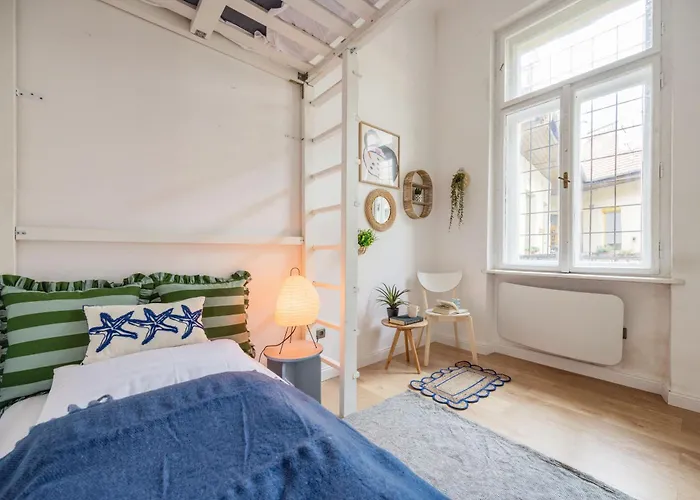 Pastel Dream 3br Gem Artful Spacious Апартаменты *