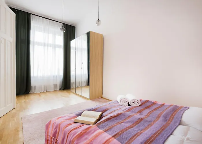 Апартаменты Pastel Dream 3br Gem Artful Spacious *