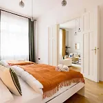 Pastel Dream 3br Gem Artful Spacious *