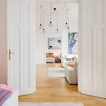 דירה Pastel Dream 3br Gem Artful Spacious