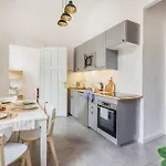 Pastel Dream 3br Gem Artful Spacious *