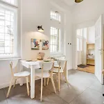 Pastel Dream 3br Gem Artful Spacious דירה