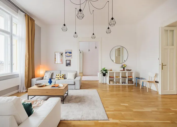 Pastel Dream 3br Gem Artful Spacious